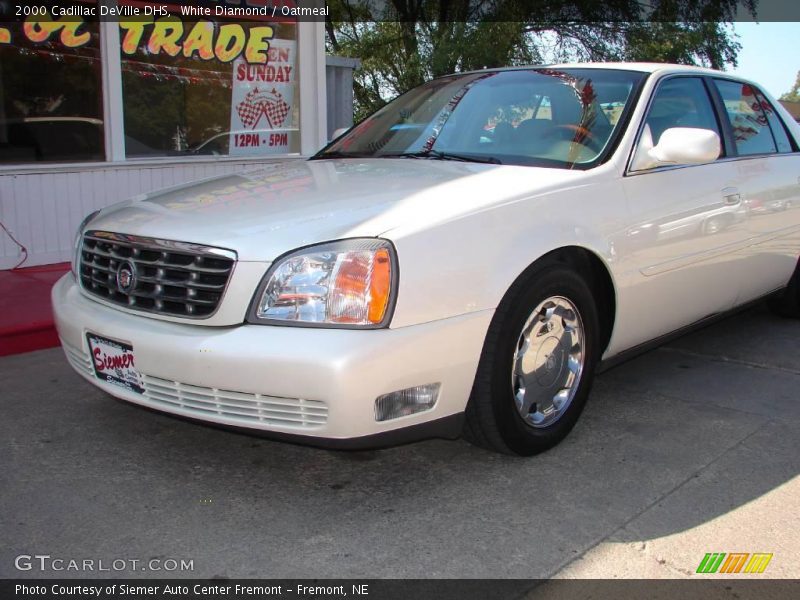 White Diamond / Oatmeal 2000 Cadillac DeVille DHS