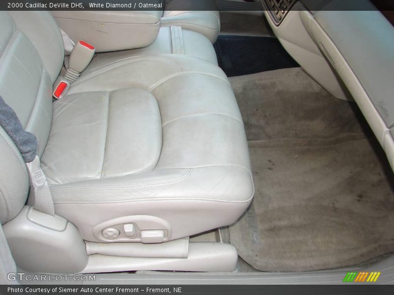 White Diamond / Oatmeal 2000 Cadillac DeVille DHS