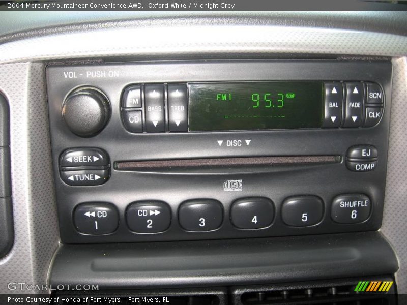 Oxford White / Midnight Grey 2004 Mercury Mountaineer Convenience AWD