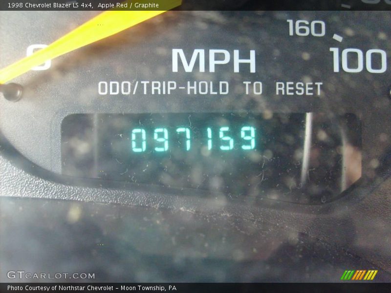 Apple Red / Graphite 1998 Chevrolet Blazer LS 4x4