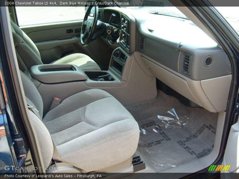 Dark Blue Metallic / Gray/Dark Charcoal 2004 Chevrolet Tahoe LS 4x4