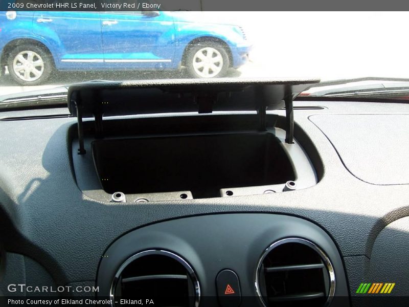Victory Red / Ebony 2009 Chevrolet HHR LS Panel