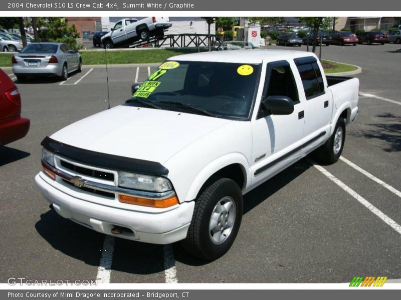 Summit White / Graphite 2004 Chevrolet S10 LS Crew Cab 4x4