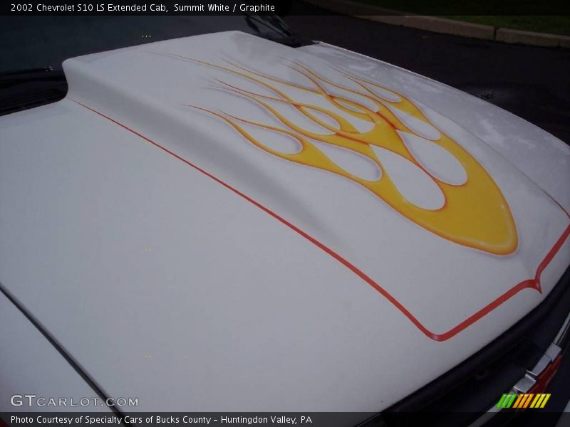 Summit White / Graphite 2002 Chevrolet S10 LS Extended Cab