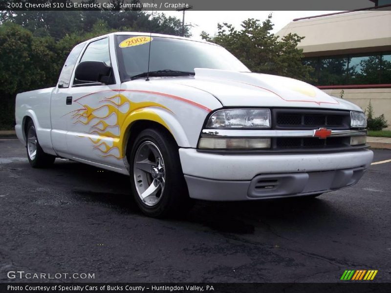 Summit White / Graphite 2002 Chevrolet S10 LS Extended Cab