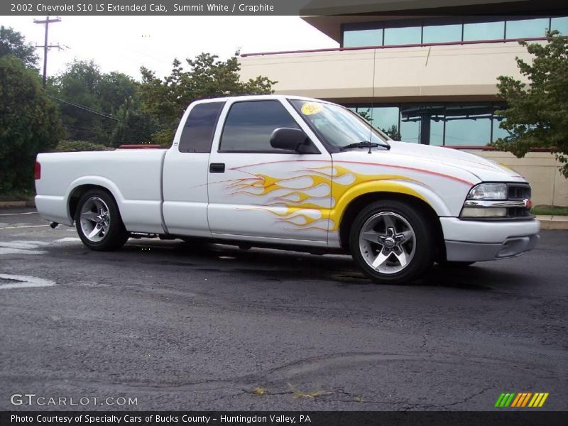 Summit White / Graphite 2002 Chevrolet S10 LS Extended Cab