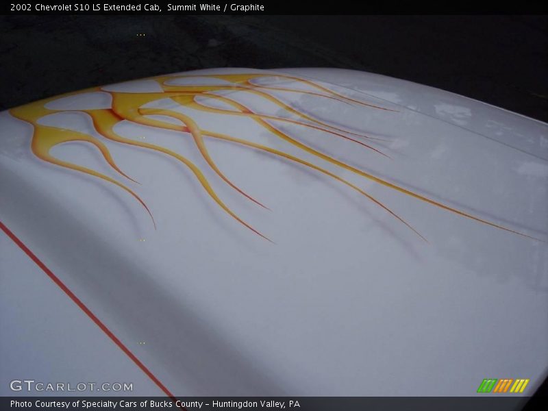 Summit White / Graphite 2002 Chevrolet S10 LS Extended Cab
