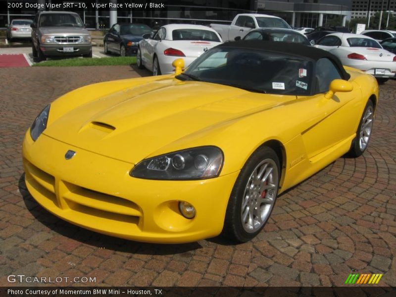 Viper Race Yellow / Black 2005 Dodge Viper SRT-10