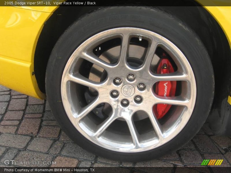 Viper Race Yellow / Black 2005 Dodge Viper SRT-10