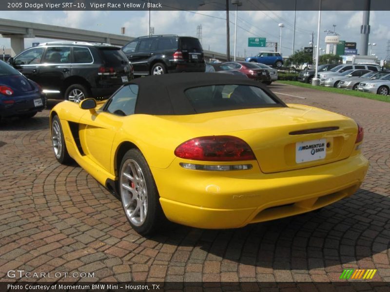 Viper Race Yellow / Black 2005 Dodge Viper SRT-10