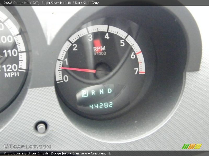 Bright Silver Metallic / Dark Slate Gray 2008 Dodge Nitro SXT