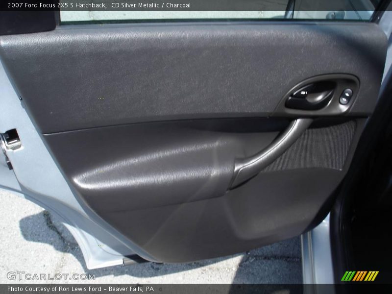 CD Silver Metallic / Charcoal 2007 Ford Focus ZX5 S Hatchback