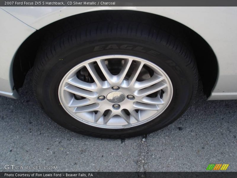 CD Silver Metallic / Charcoal 2007 Ford Focus ZX5 S Hatchback