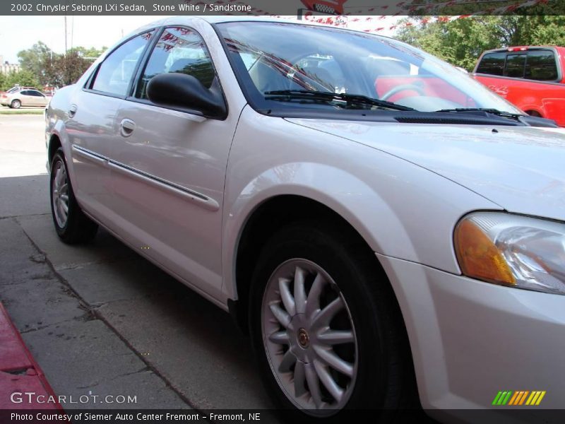 Stone White / Sandstone 2002 Chrysler Sebring LXi Sedan