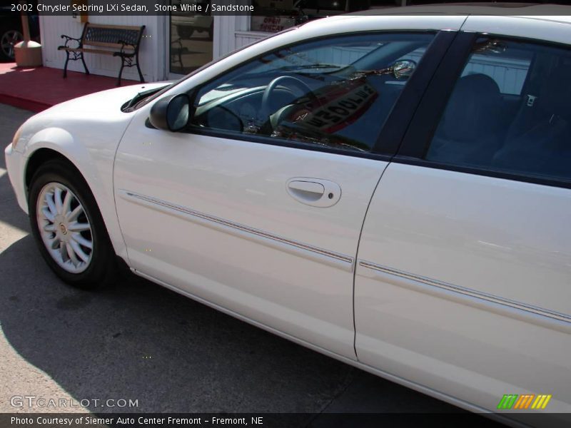Stone White / Sandstone 2002 Chrysler Sebring LXi Sedan