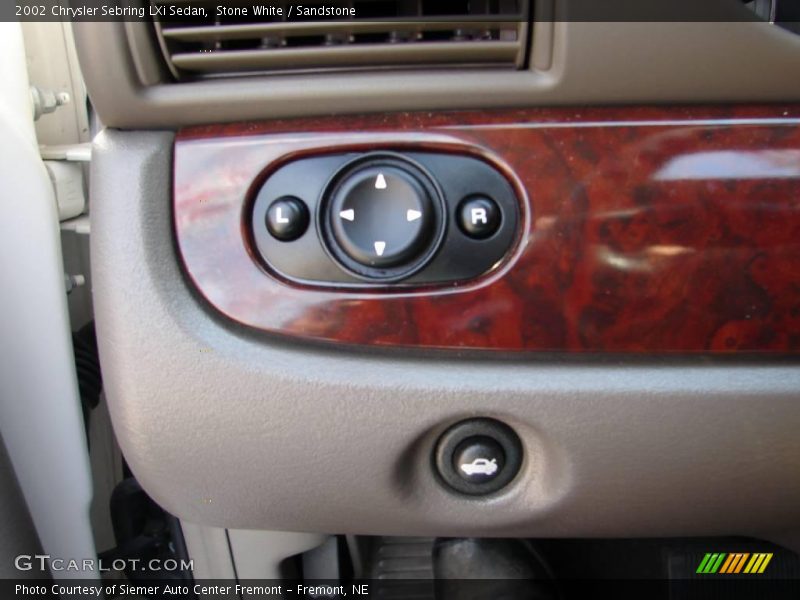 Stone White / Sandstone 2002 Chrysler Sebring LXi Sedan