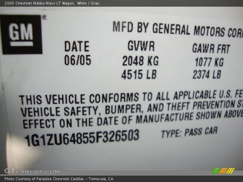 White / Gray 2005 Chevrolet Malibu Maxx LT Wagon