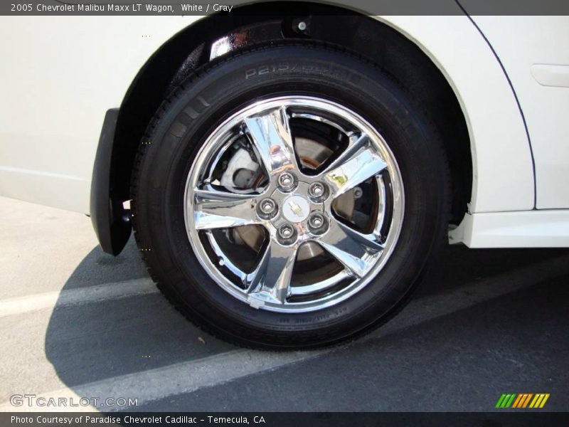 White / Gray 2005 Chevrolet Malibu Maxx LT Wagon