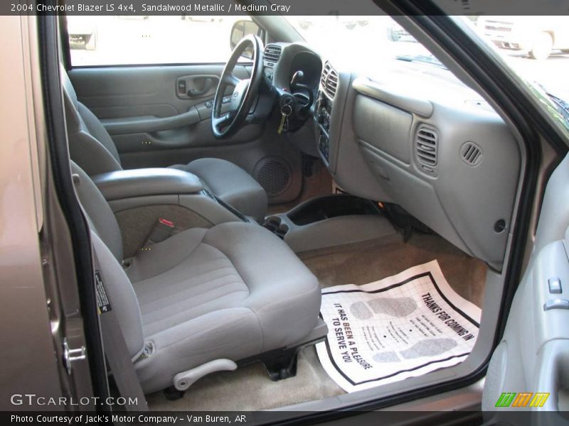 Sandalwood Metallic / Medium Gray 2004 Chevrolet Blazer LS 4x4