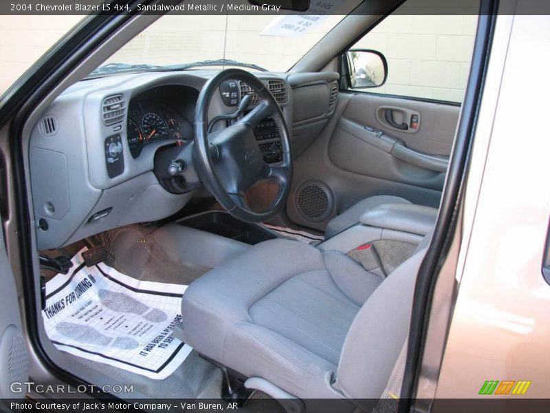 Sandalwood Metallic / Medium Gray 2004 Chevrolet Blazer LS 4x4