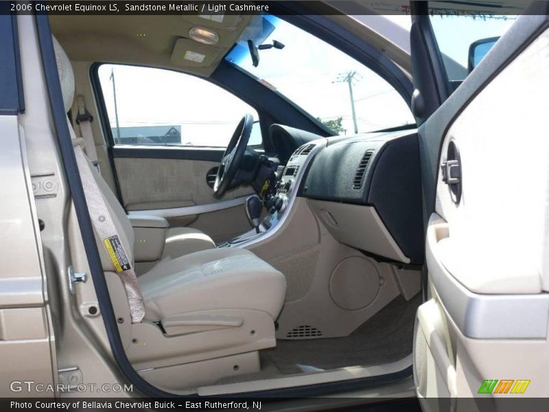 Sandstone Metallic / Light Cashmere 2006 Chevrolet Equinox LS