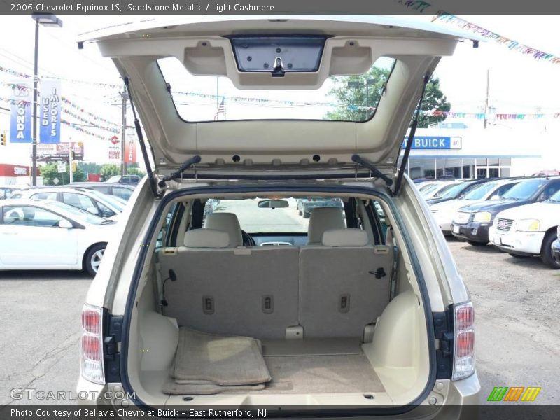 Sandstone Metallic / Light Cashmere 2006 Chevrolet Equinox LS