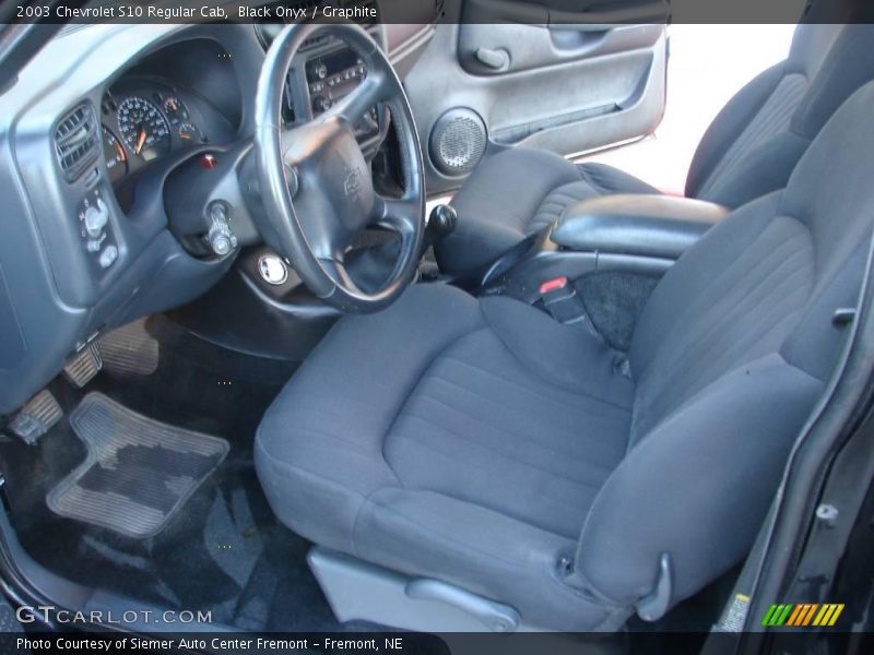Black Onyx / Graphite 2003 Chevrolet S10 Regular Cab
