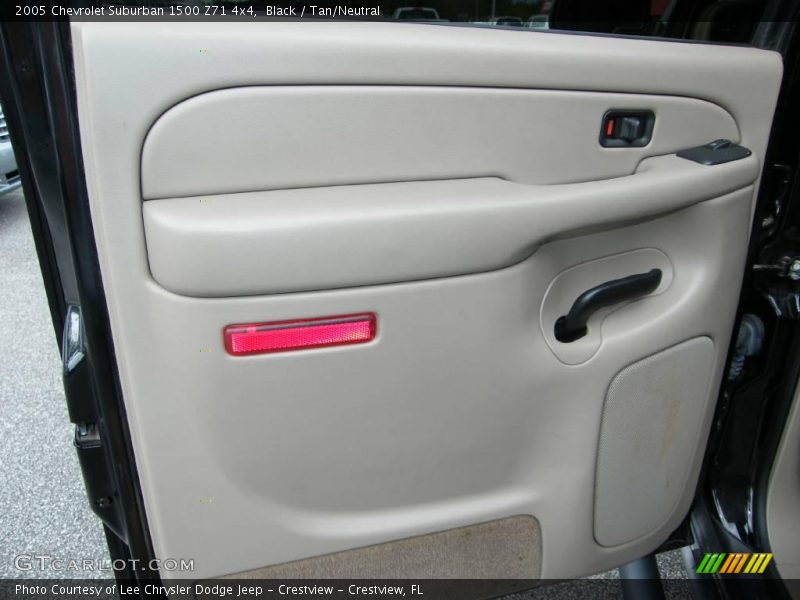 Black / Tan/Neutral 2005 Chevrolet Suburban 1500 Z71 4x4