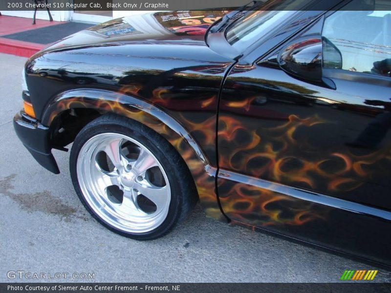 Black Onyx / Graphite 2003 Chevrolet S10 Regular Cab