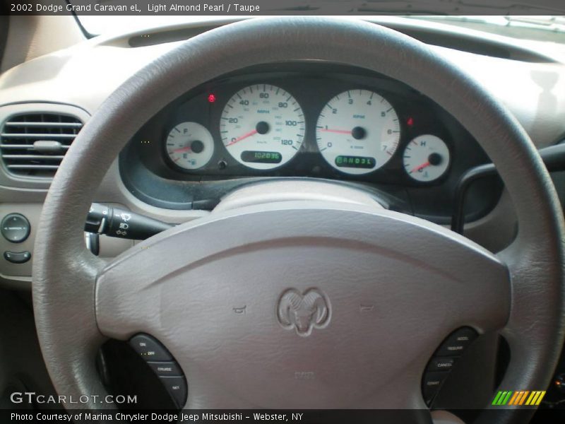 Light Almond Pearl / Taupe 2002 Dodge Grand Caravan eL