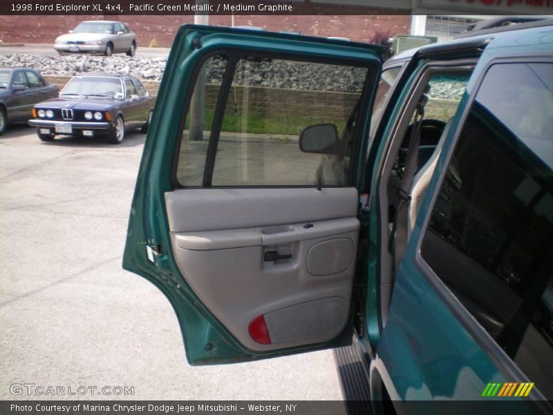 Pacific Green Metallic / Medium Graphite 1998 Ford Explorer XL 4x4