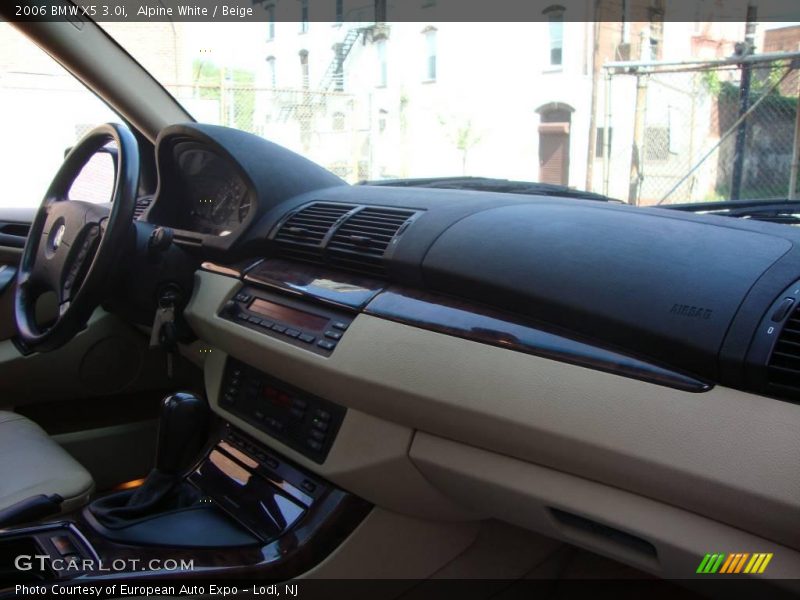 Alpine White / Beige 2006 BMW X5 3.0i