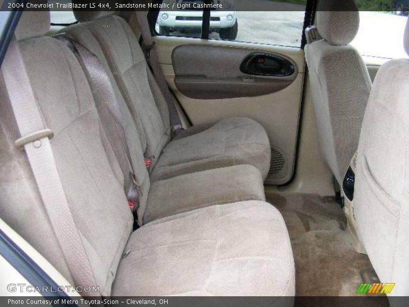 Sandstone Metallic / Light Cashmere 2004 Chevrolet TrailBlazer LS 4x4