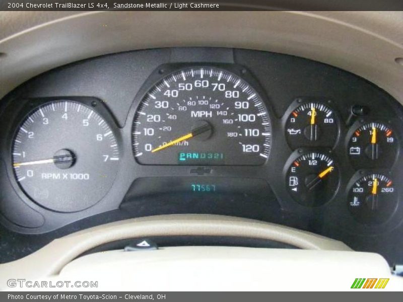 Sandstone Metallic / Light Cashmere 2004 Chevrolet TrailBlazer LS 4x4