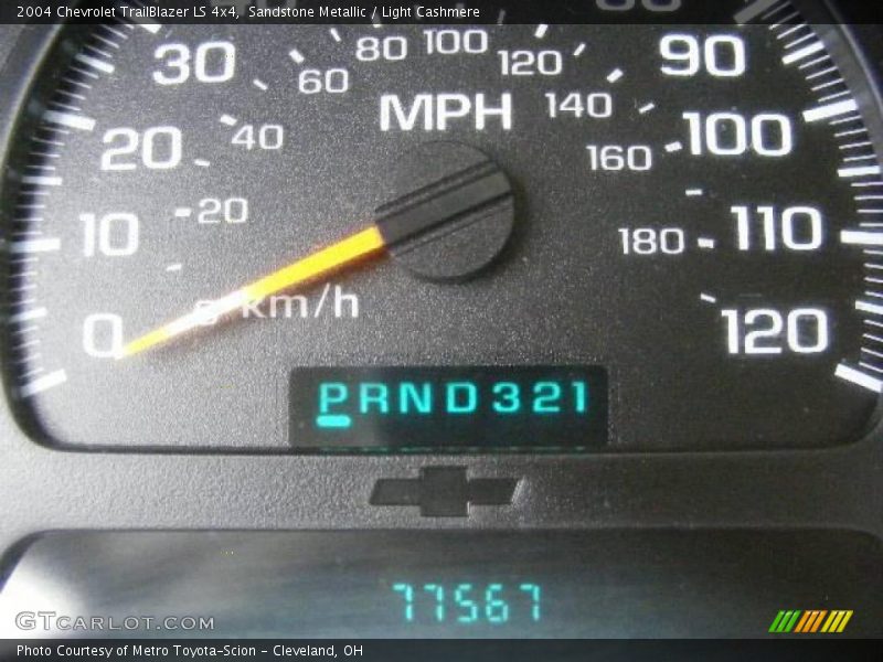 Sandstone Metallic / Light Cashmere 2004 Chevrolet TrailBlazer LS 4x4