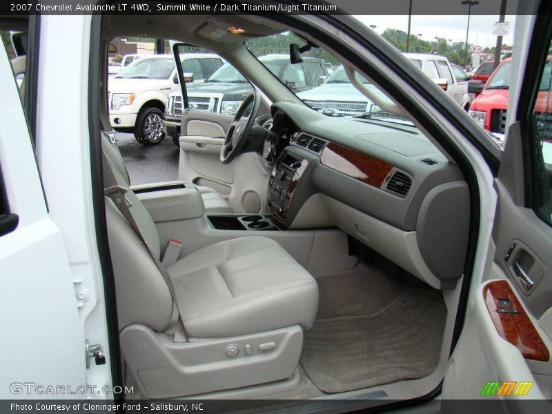 Summit White / Dark Titanium/Light Titanium 2007 Chevrolet Avalanche LT 4WD