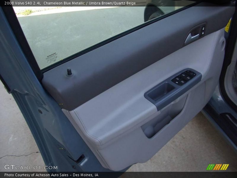Chameleon Blue Metallic / Umbra Brown/Quartz Beige 2008 Volvo S40 2.4i