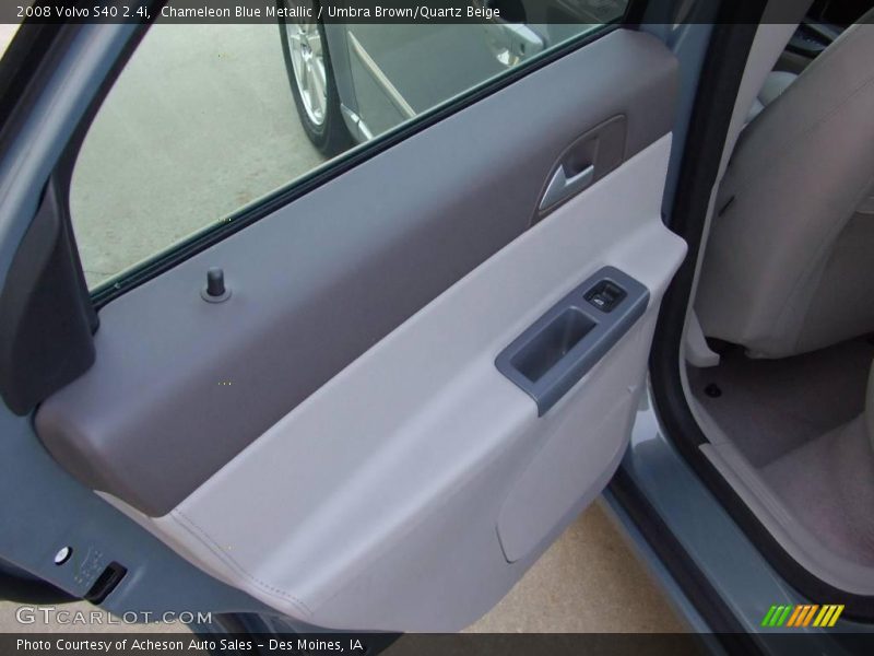 Chameleon Blue Metallic / Umbra Brown/Quartz Beige 2008 Volvo S40 2.4i