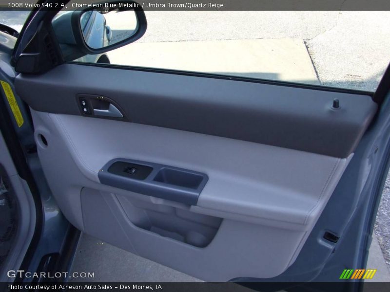 Chameleon Blue Metallic / Umbra Brown/Quartz Beige 2008 Volvo S40 2.4i
