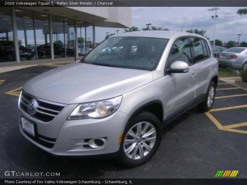 Reflex Silver Metallic / Charcoal 2009 Volkswagen Tiguan S