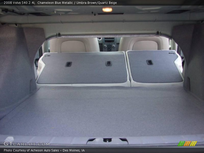 Chameleon Blue Metallic / Umbra Brown/Quartz Beige 2008 Volvo S40 2.4i