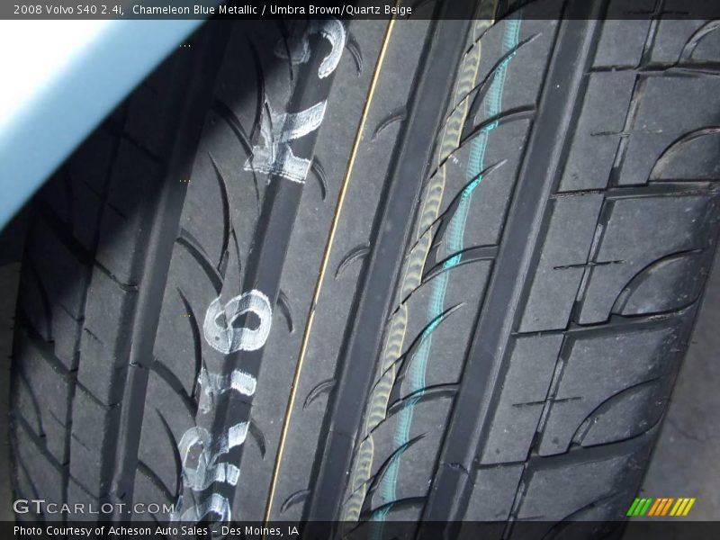 Chameleon Blue Metallic / Umbra Brown/Quartz Beige 2008 Volvo S40 2.4i