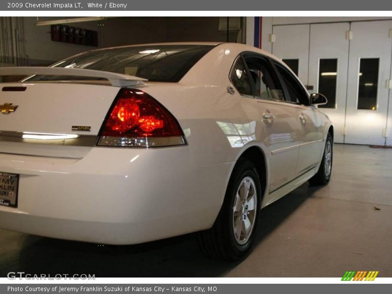 White / Ebony 2009 Chevrolet Impala LT