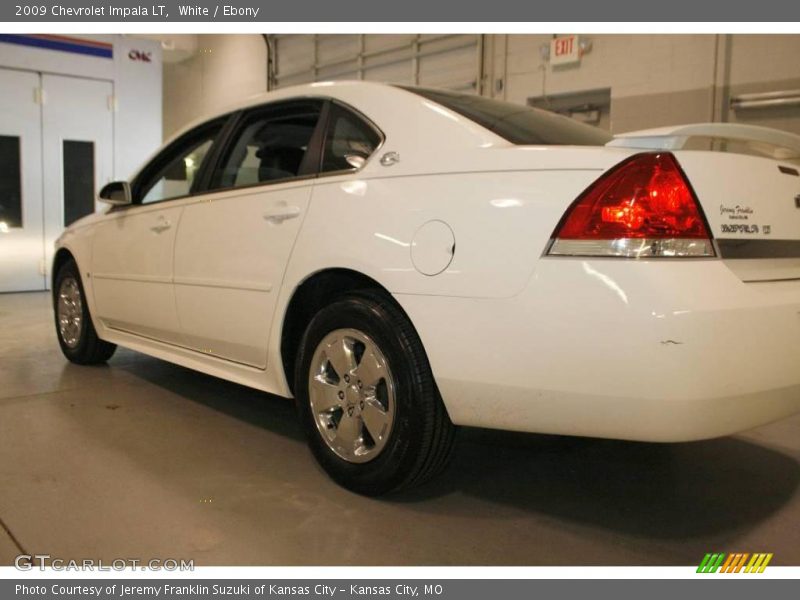 White / Ebony 2009 Chevrolet Impala LT