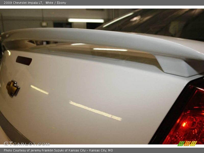 White / Ebony 2009 Chevrolet Impala LT