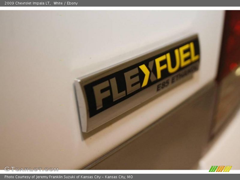 White / Ebony 2009 Chevrolet Impala LT
