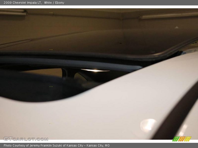 White / Ebony 2009 Chevrolet Impala LT