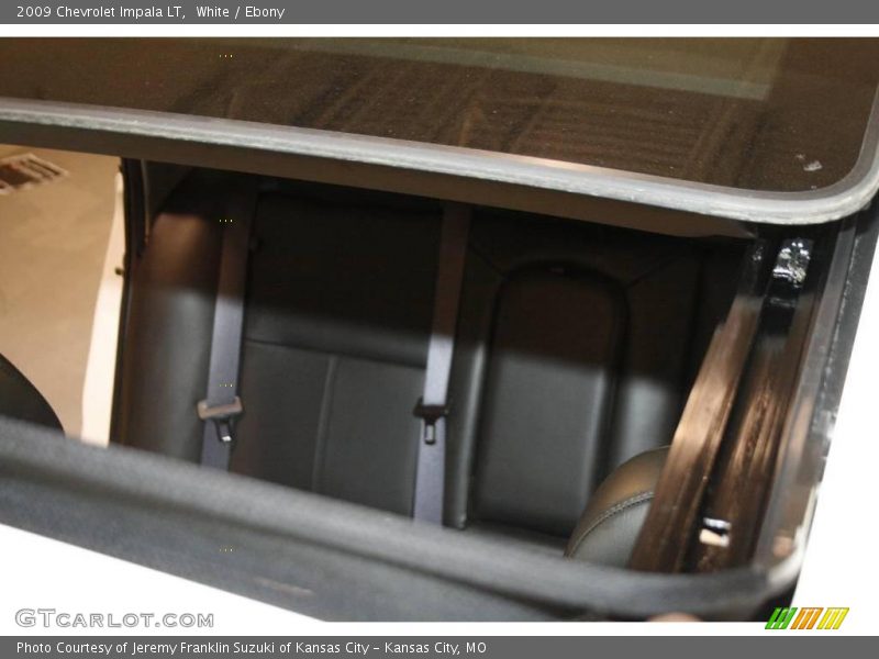 White / Ebony 2009 Chevrolet Impala LT