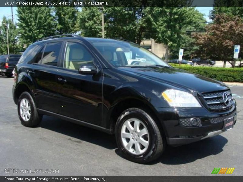 Black / Macadamia 2007 Mercedes-Benz ML 350 4Matic