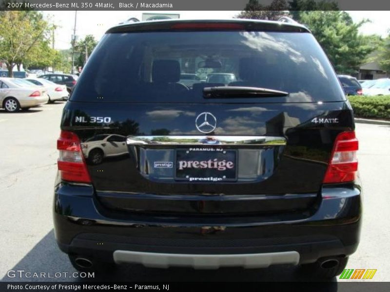 Black / Macadamia 2007 Mercedes-Benz ML 350 4Matic